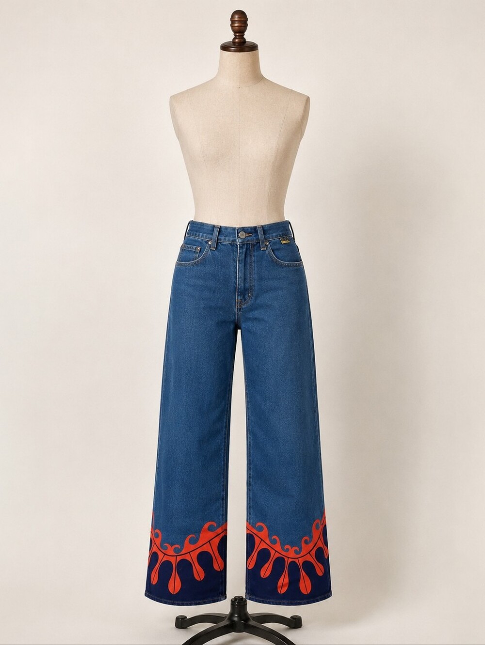 MOTHER Wide-Leg Jeans in Blue with Red Accent Hem - Picture 9 of 9